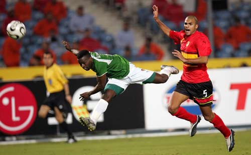 科斯切尔尼卫报专访：谈阿森纳、当洛里昂总监&足球思路（科斯切尔尼接受卫报专访：聊阿森纳、出任洛里昂总监与足球理念）