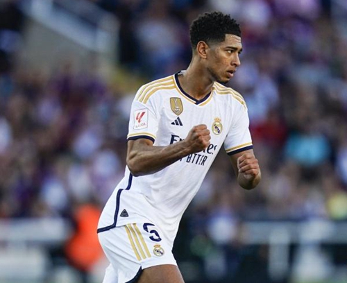 那不勒斯老板：输给伟大的穆里尼奥不丢人，差评穆帅是因为嫉妒（那不勒斯老板：败给伟大的穆里尼奥并非耻辱，对穆帅的差评多出于嫉妒）