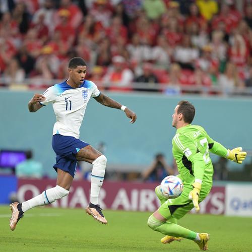 中超球队阵容分析：武汉三镇阵容变化,（中超观察：武汉三镇阵容变动解读）