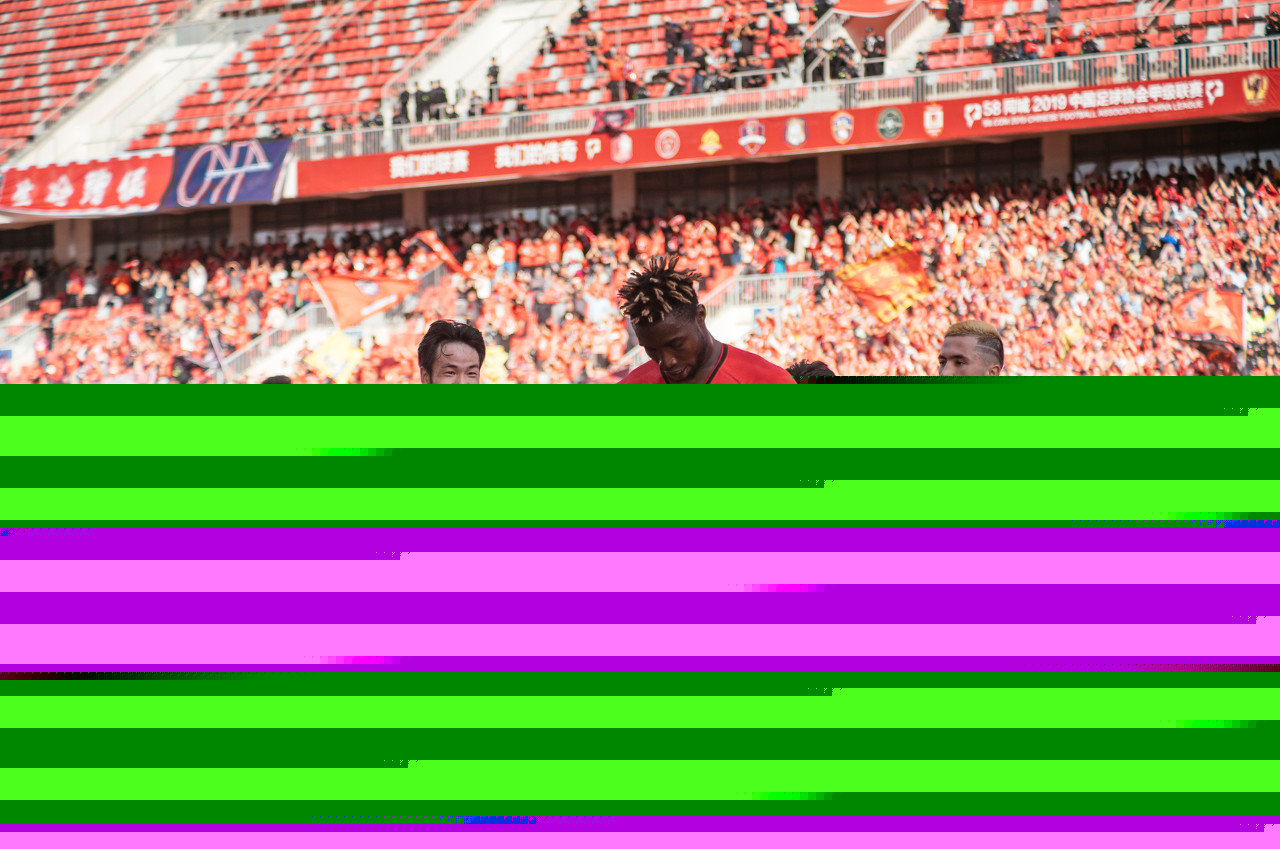 歌名应景，著名歌唱家波切利在世界杯抽签仪式演唱《今夜无人入眠》（波切利亮相世界杯抽签仪式，献唱应景《今夜无人入眠）