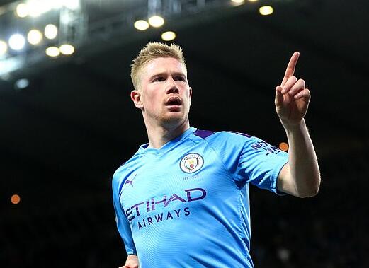 前埃及国脚怒斥卡拉格：难怪C罗懒得理你，难怪穆帅说你一般（前埃及国脚怒怼卡拉格：难怪C罗无视你，穆帅也称你平庸）