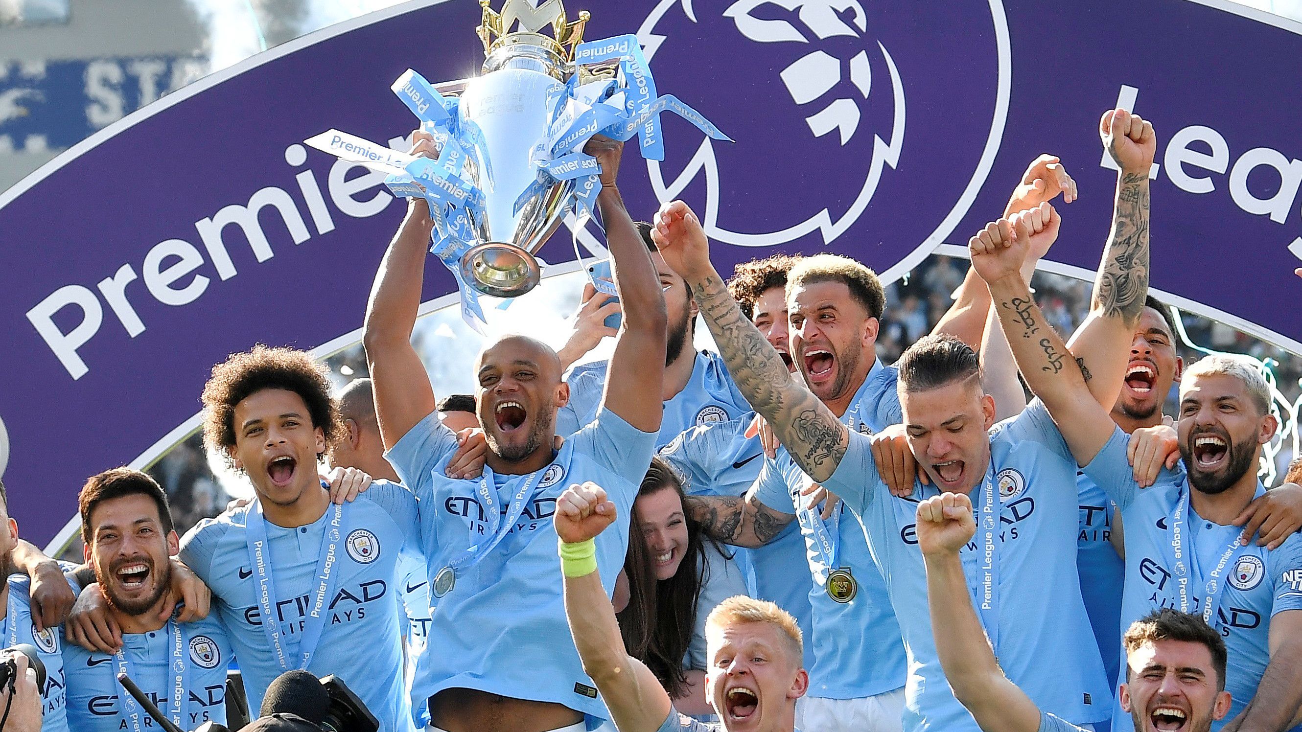 泰州队门将戴曜城谈苏超夺冠：我们值得冠军，泰州人民过年了（泰州队门将戴曜城评苏超封王：我们当之无愧，泰州人民喜似过年）