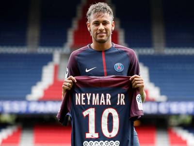 王楚钦说冠军属于整个中国乒乓球队（王楚钦：这项冠军属于整个中国乒乓球队）