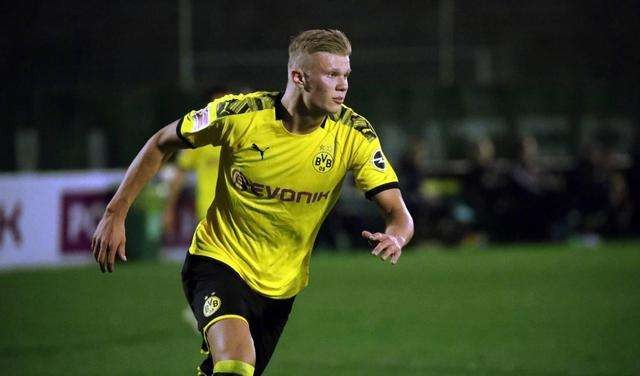 掘金末节爆发约基奇独揽三双（掘金末节发力，约基奇豪揽三双）